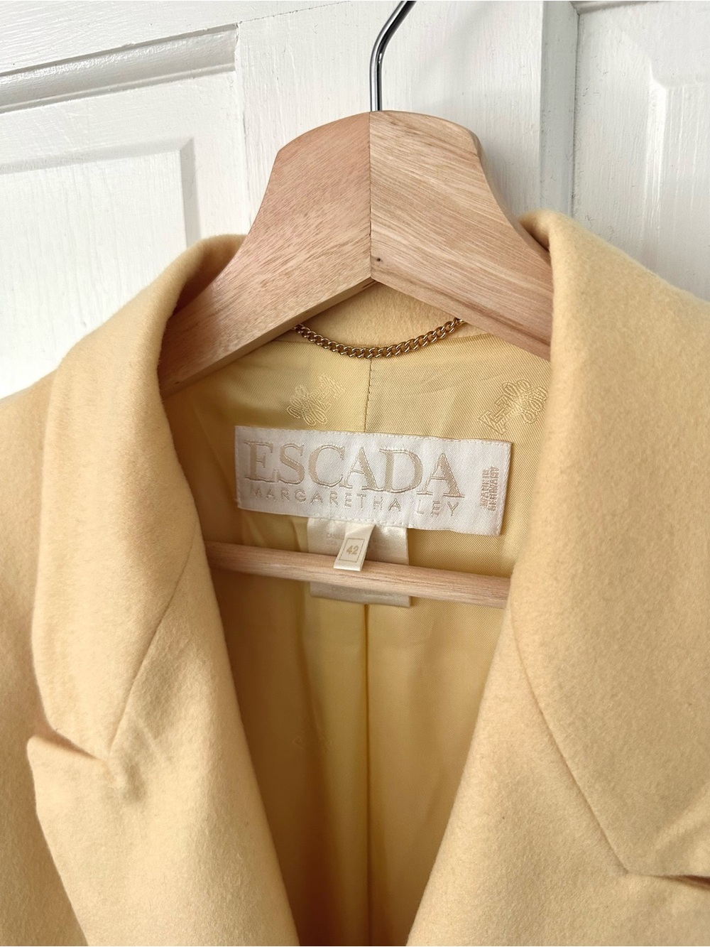 ESCADA Margaretha Ley Vintage Butter Yellow Belted Blazer Wool Cashmere 42 / 12 - Picture 3 of 14